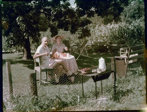 Alfred Lunt And Lynn Fontanne Picnic At Ten Chimneys Flickr