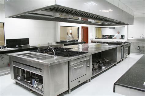 Tout savoir sur le comptoir de cuisine en acier inoxydable | Restaurant