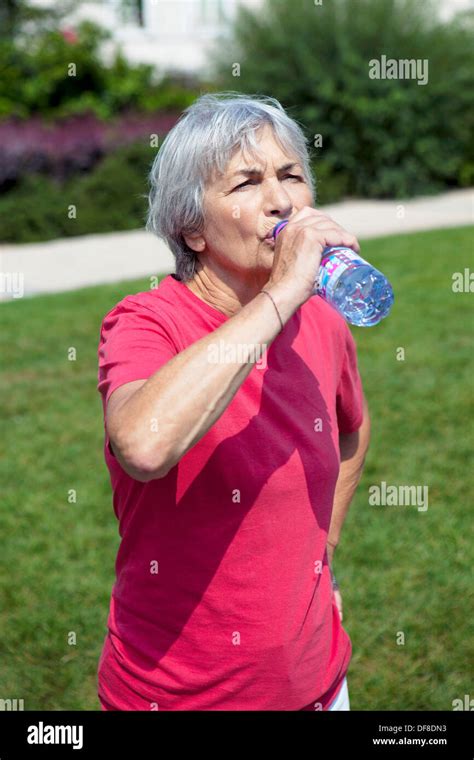 Very Thirsty Person Hi Res Stock Photography And Images Alamy