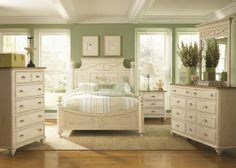 ideas  cream bedroom furniture  pinterest fitted