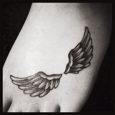 Https://tommynaija.com/tattoo/angel Wing Tattoo Designs Foot