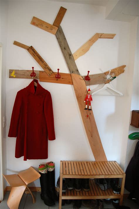 Am besten wird das türblatt bereits mit längsschnitt gekauft. Garderobe selber bauen - Ideen und Anleitungen für jeder ...