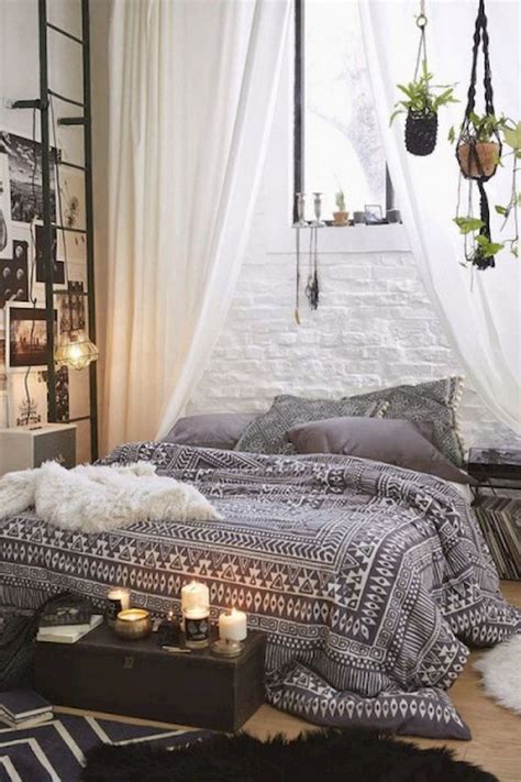 89 Cozy And Romantic Bohemian Style Bedroom Decorating Ideas Page 22 Of 90