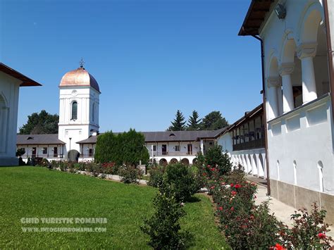 Mănăstirea cernica a reprezentat o adevărată școală de educație monastică, fiind printre cele mai reprezentative așezăminte monahale din românia. Galerie foto Manastirea Cernica, poze Manastirea Cernica