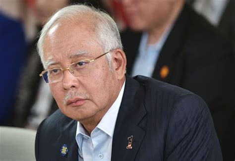Perdana menteri malaysia adalah kepala pemerintahan malaysia. Foto PM Najib di Universitas Nottingham Harus Diturunkan ...