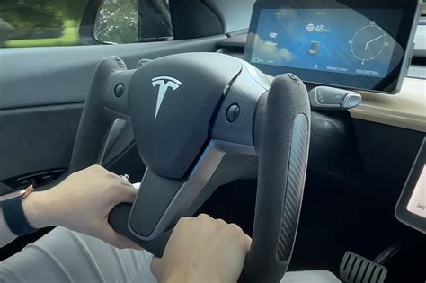 Tesla Model 3 Owners Can Now Get A Yoke Steering Wheel Carbuzz