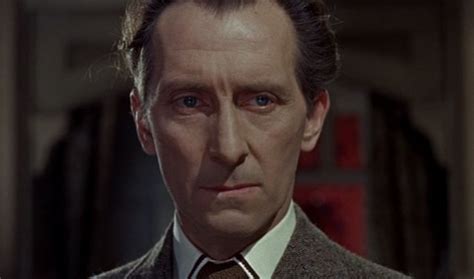 Van helsing to hunt the predatory villain when he targets harker's loved ones. Pin en Stewart's Hammer Horror Stuff