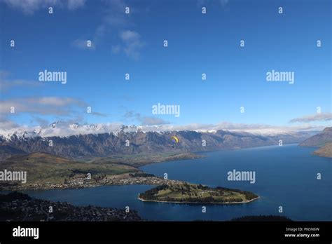 The Remarkable Mountains And Queenstown New Zealand Stock Photo Alamy