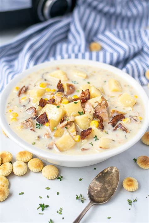 2 bowl of herbed poultry stock. 45 degree bowl of clam chowder | The Schmidty Wife