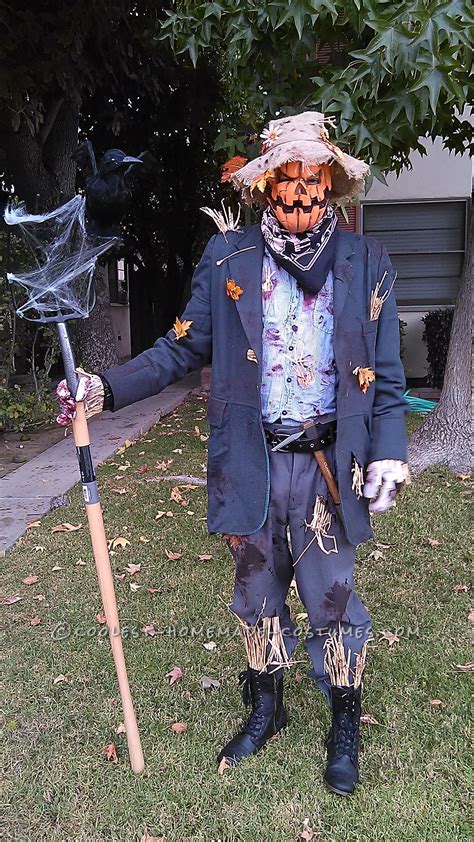 I dyed the shirt and cut the pants. Scary Scare Crow Costume | Coolest Homemade Costumes in 2019 | Halloween costumes scarecrow ...