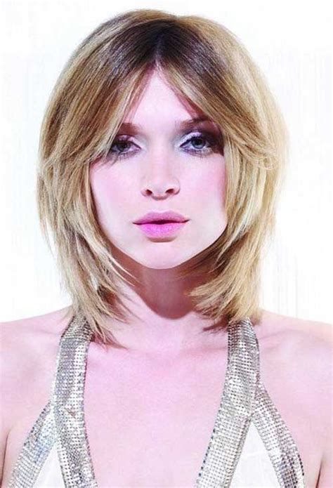 Maybe, the bangs which cover your forehead can reduce the roundness of your face. Pin on Hair