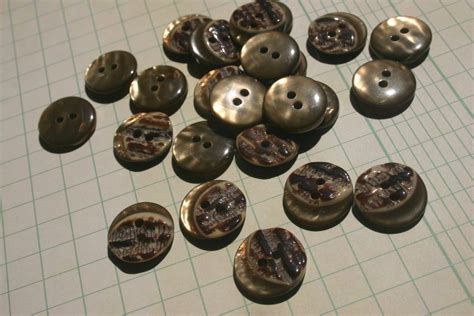 shiny brown buttons sewing button 11 16 24 by littleredcottage
