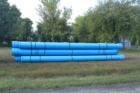 Now you can march confidently into the pipe aisle, breeze right past the deceptive cpvc and choose the correct size and. File:Dura-Blue PVC Pipe for Underground Water Mains.JPG ...
