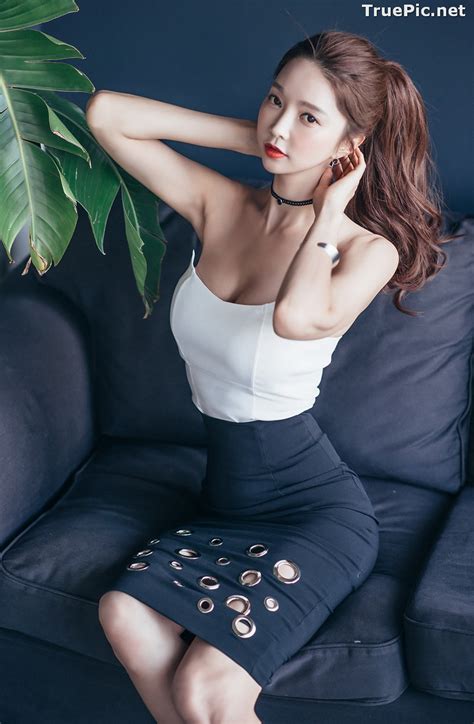 Korean Beautiful Model Park Soo Yeon Fashion Photography