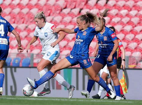 Joe willock scored in his sixth consecutive. The best pictures from Newcastle Jets v Sydney FC - The ...