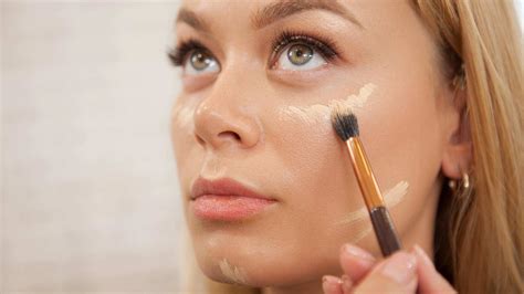 How To Do Makeup With Concealer Saubhaya Makeup