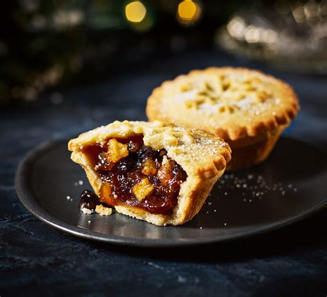 Wrap and refrigerate 1 hour or overnight. The best mince pies in Britain 2019: Country Life's ...