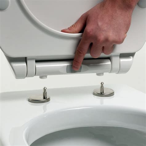 Roper Rhodes Elite Anti Bacterial Soft Close Toilet Seat Toilets And
