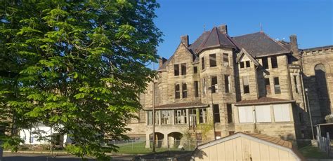 The Wardens House Of This Abandoned Pittsburgh Prison Abandoned