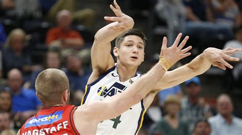 Grayson Allen nails five of 16 Jazz triples in 58-point drubbing of ...