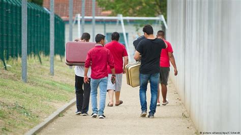 asylum seekers infomigrants