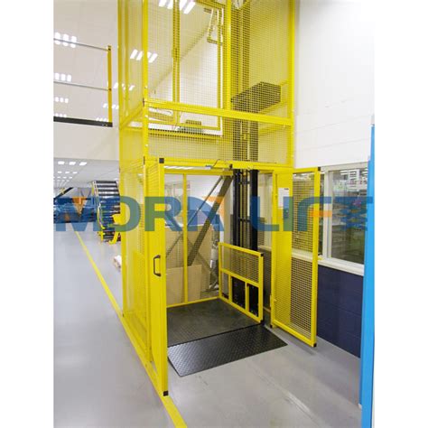 China Warehouse Vertical Hydraulic Goods Lift Cargo Lift Platform