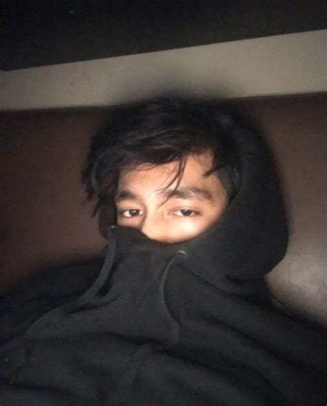 Aesthetic Cowok Ganteng Pinterest : Cowok Ganteng Indo : Pinterest | waiting to be