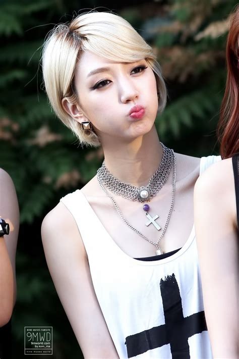Korean haircuts for women, females and girls 2018. Female Idols with Short hair Appreciation Post | Page 2 ...