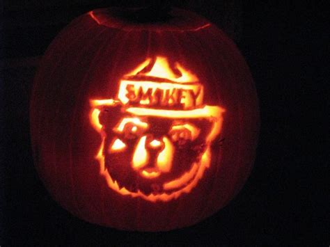 Smokey The Bear Pumpkin Carving Pumpkin Carving Bear Pumpkin Carving
