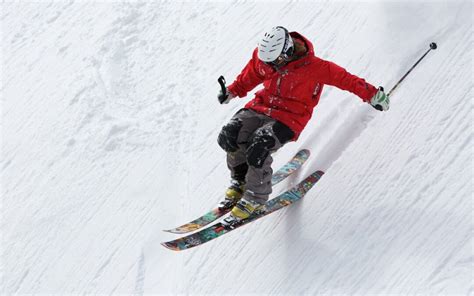 Most Common Skiing Injuries Summit Physiotherapy