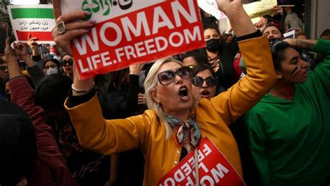 Kommentar Bundeskanzler Muss Sich Für Frauen Im Iran Einsetzen Ndrde Nachrichten Ndr