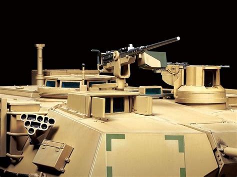 Tamiya 56041 US Main Battle Tank M1A2 Abrams Full Option Kit
