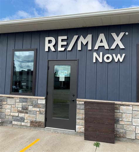 RE/MAX Now Celebrates Agent Award Success | News Dakota