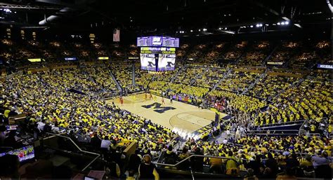 College Basketball Arena Rankings: Michigan Wolverines 7th