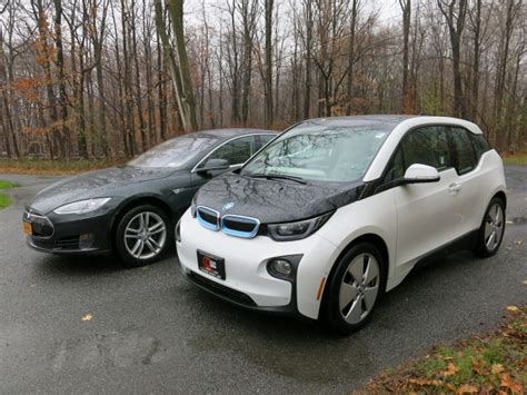 2019 bmw i3 debuts with 42 2 kwh battery 153 mile range. Tesla Model S Vs BMW i3: Electric-Car Efficiency Comparison Test