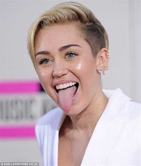 Justin Bieber Pays Tongue In Cheek Tribute To Miley Cyrus By Spray