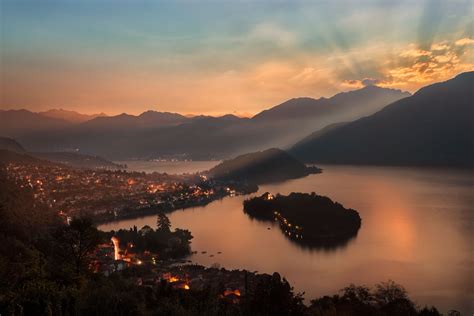 Wake Up Autumn Lake Como Italy