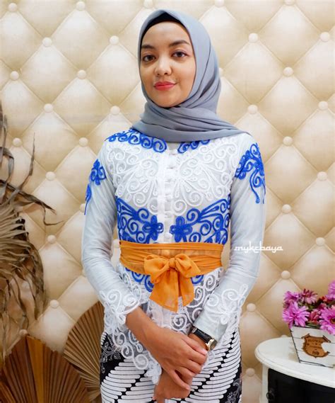 Inspirasi model kebaya pengantin batak terpopuler dan terbarutrend fashion terbaru. Kebaya Bali PD228 (Kancing Depan) | Jual Baju Brokat ...