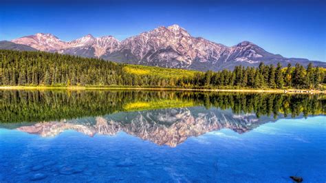 Mountain Lake And Blue Sky Wallpapers Wallpaper Cave