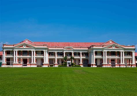 The malay college kuala kangsar ; Malay College Kuala Kangsar / Kolej Melayu Kuala Kangsar ...