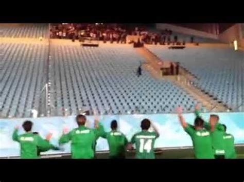 Dieses wechselbad der gefühle zeigt auch ein schweizer fan. FCSG Fans in Moskau - YouTube