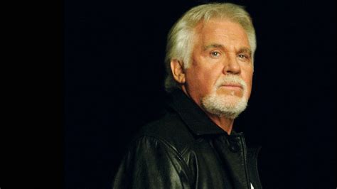 Kenny rogers & martina mcbride together in 2014 at the country music hall of fame and museum in nashville talking about the kenny rogers: Buzz-Zinga: Kenny Rogers makes a shocking announcement ...