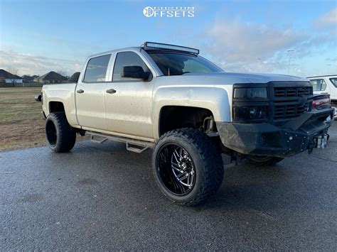 2014 Chevrolet Silverado 1500 Hostile Jigsaw Rough Country Suspension