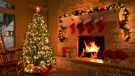 20 Christmas Tree And Fireplace 