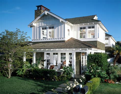 Classic combinations for historical homes inform the choice for many homes. Exterior Paint Colors That Make Your House Look Bigger