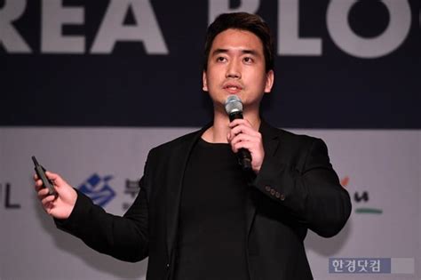 신주소, 오피오피걸 공식주소, 오피오피걸 공식 주소, 오피오피걸트위터, 오피오피걸 공식 트위터, 오피오피걸 공식트위터. 2018 코리아 블록체인 엑스포 패트릭 김 대표 "블록체인 문제점 ...