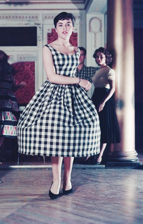 50s Fashion Trends The Most Iconic Looks Of The Fifties Who What