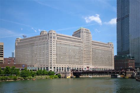 The upper levels of office space. Merchandise Mart | Modern house design, Chicago ...