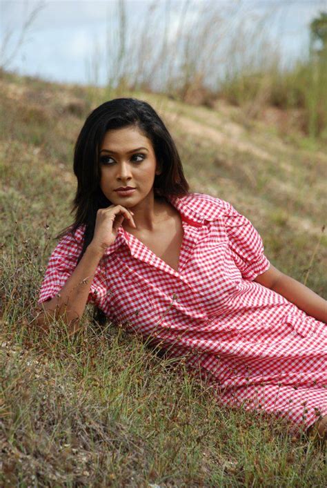 Udari Perera Ranasinghe Sri Lankan Models And Actress Photos