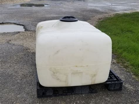150 Gallon Plastic Water Tanks For Sale In Miami Fl Offerup